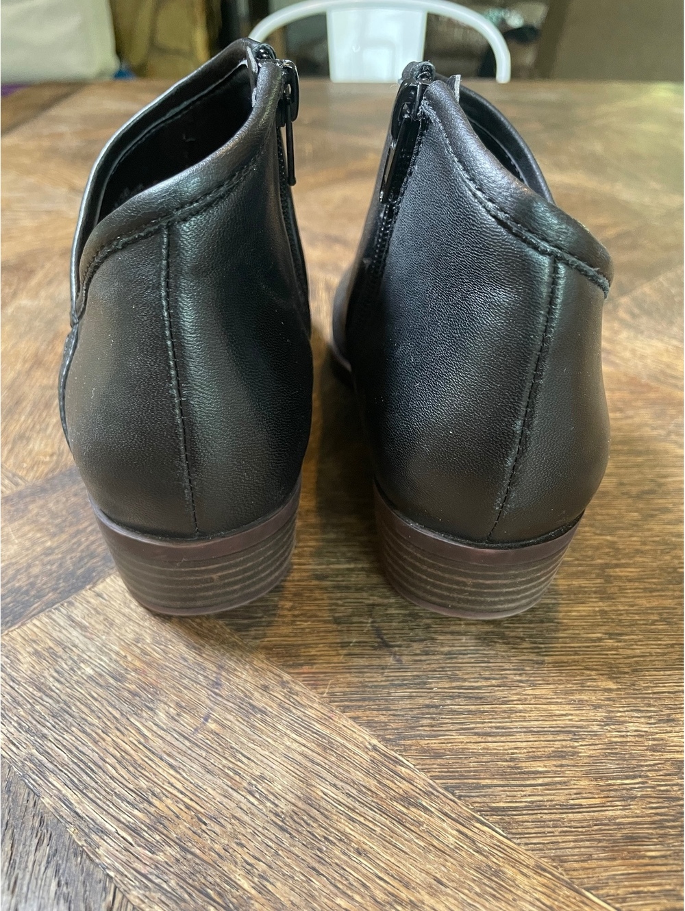 Lucky Brand soft black leather ankle Chelsea boot size 6 - Picture 5 of 8